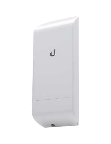  UISP airMAX NanoStation LocoM5 5-GHz 13-dBi 2x2 MIMO CPE